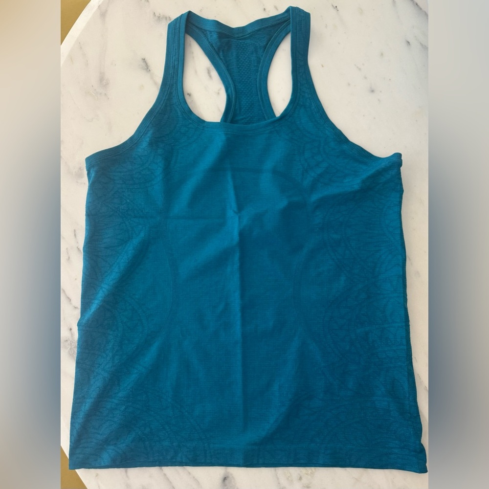 Lululemon tank